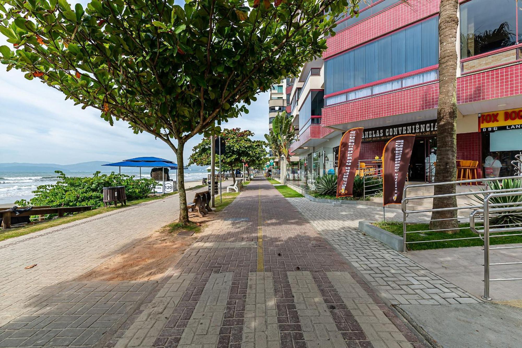 Apto Pe Na Areia Vista Mar Em Meia Praia Evb308 Итапема Экстерьер фото